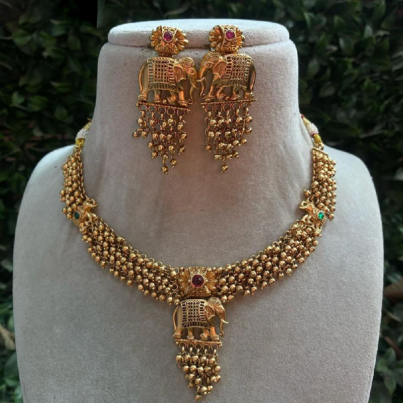 Rose Gold Choker Necklace-Amoliya Jewels Gold Plated Pota Stone And Pearls Necklace Set