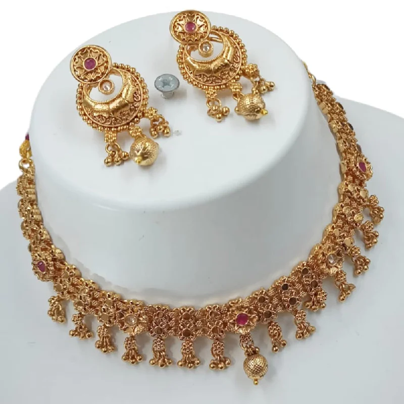 Minimalist Necklace-Padmawati Bangles Gold Plated Pota Stone And Pearls Choker Necklace Set