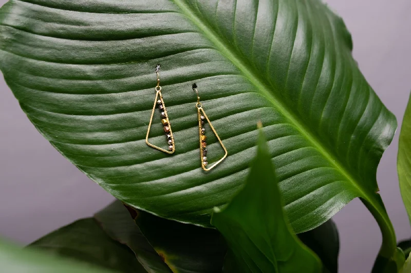 Artistic Pearl Earrings-New Angle Earrings